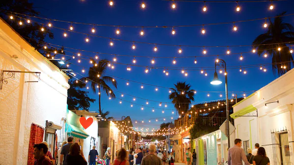 San José del Cabo Art District with colorful galleries and evening lights near Dreams Los Cabos Suites Golf Resort & Spa